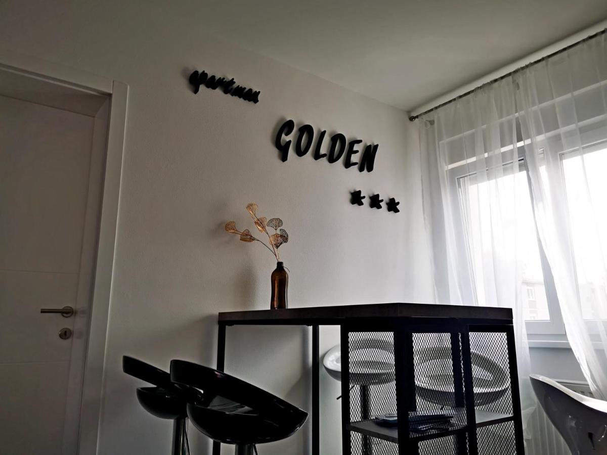 Golden - Self Check In Osijek Exterior foto